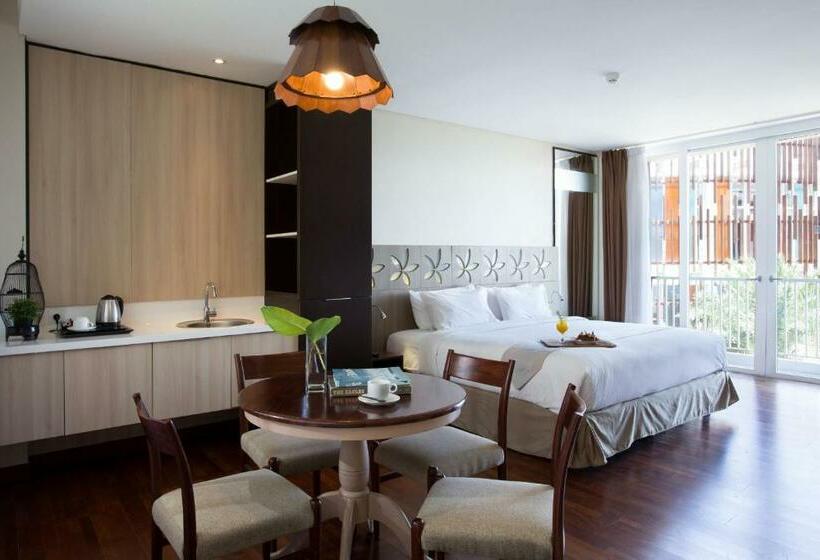 バルコニー付きジュニアスイート, Amartahills Hotel And Resort