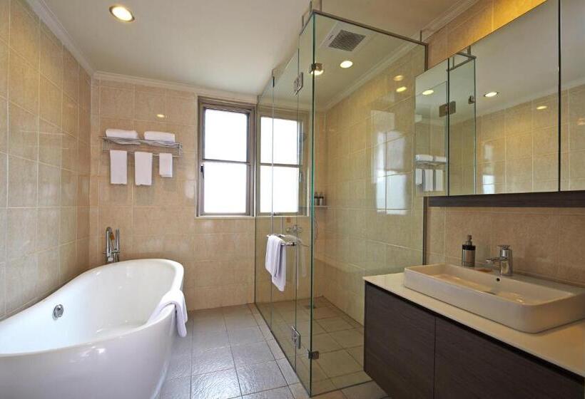 חדר קומפורט, Axia South Cikarang Service Apartment