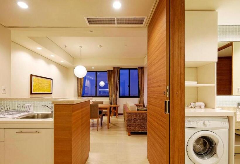 Люкс Премиум, Axia South Cikarang Service Apartment