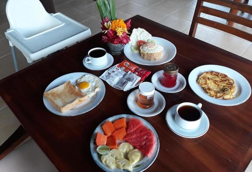 اتاق خانوادگی, Puri Bali