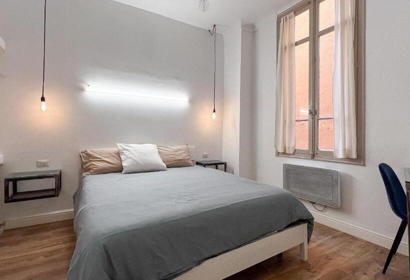 Номер Стандарт, Chambre Moderne, Proche Monaco