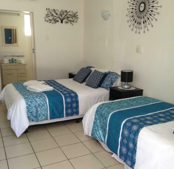 디럭스 룸, Black Marlin Motel