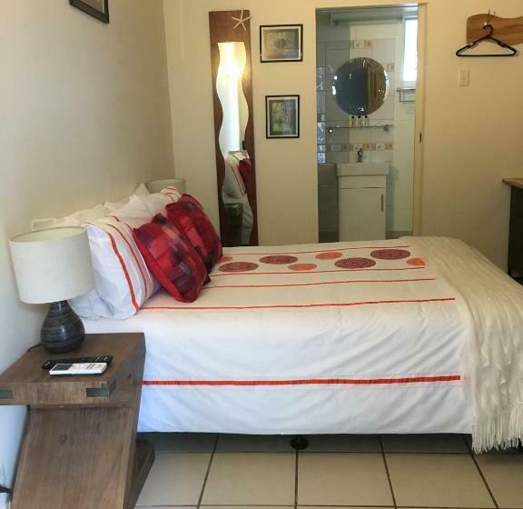 디럭스 룸, Black Marlin Motel