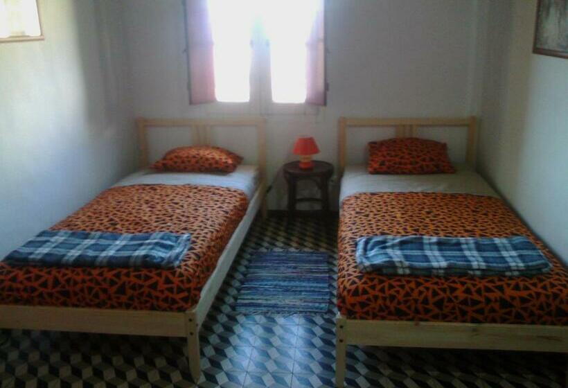 اتاق سوپریور با چشم‌انداز شهر, Good Mood Hostel
