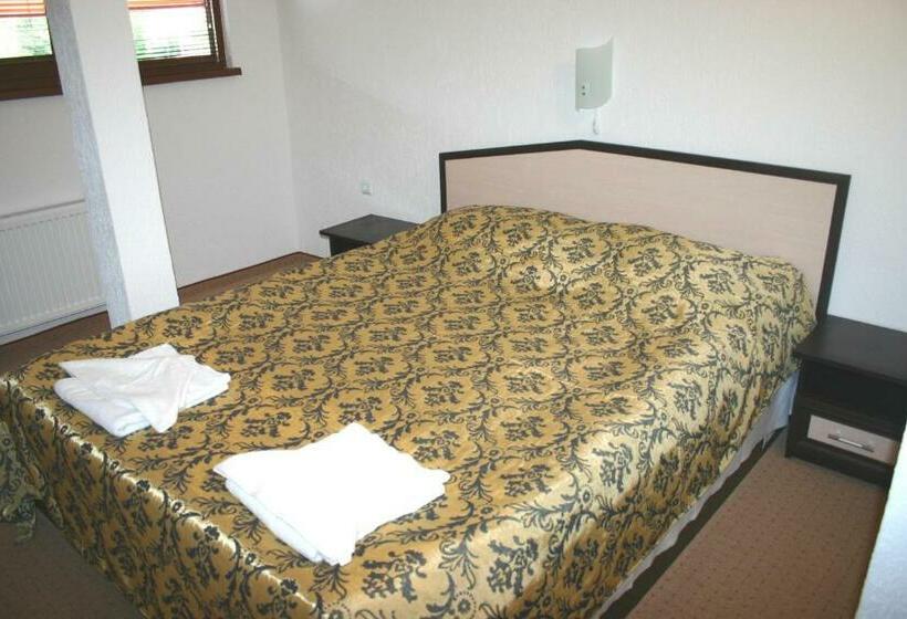 1 Bedroom Apartment Lake View, Ribkata Family