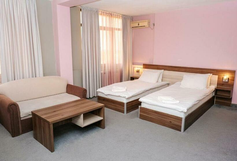 舒适型房间, Tundzha   Renovated!