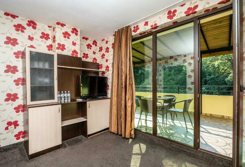 סוויטה משפחתית, Perun Hotel Sandanski