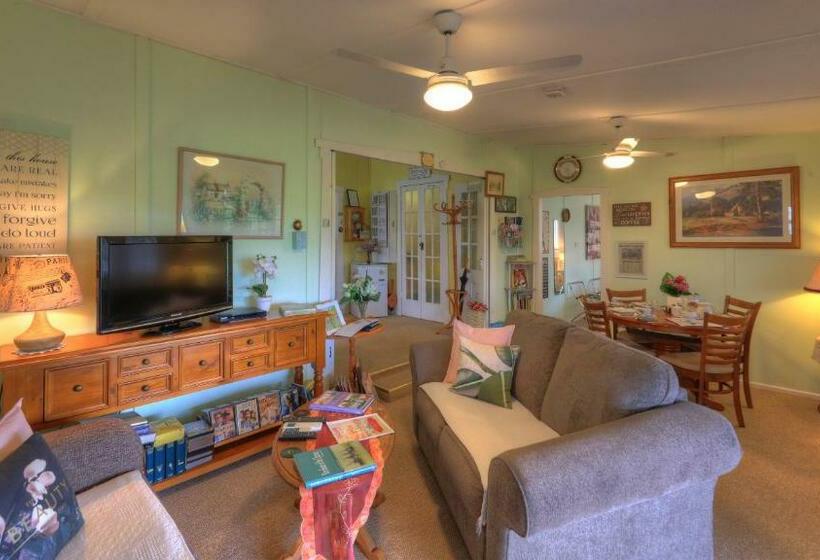 Люкс с Балконом, Andavine House   Bed & Breakfast