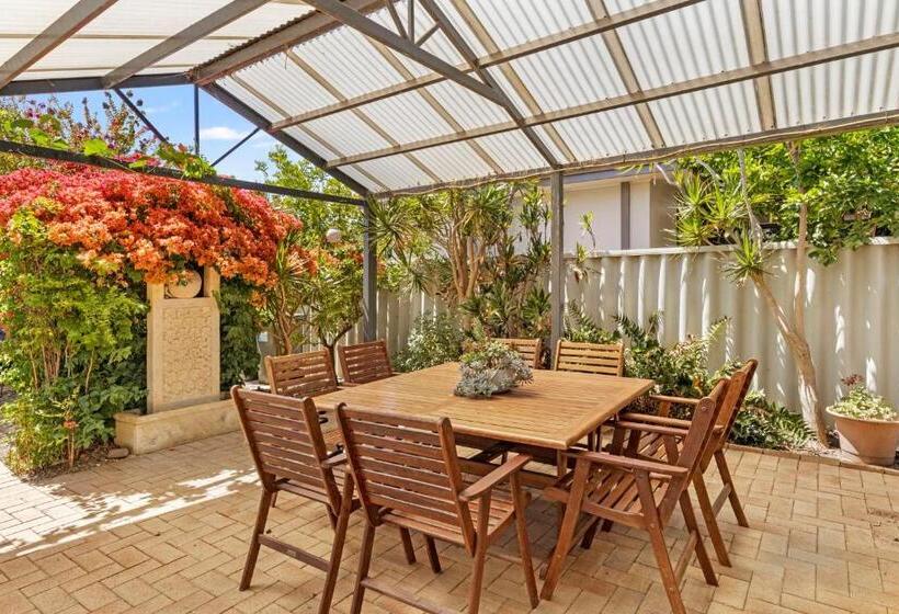 스탠다드 룸 킹사이즈 침대, Baudins Of Busselton Bed And Breakfast   Adults Only