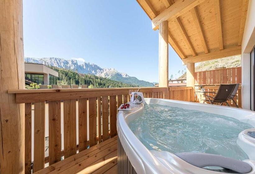 Люкс с гидромассажем, Moseralm Dolomiti Spa Resort