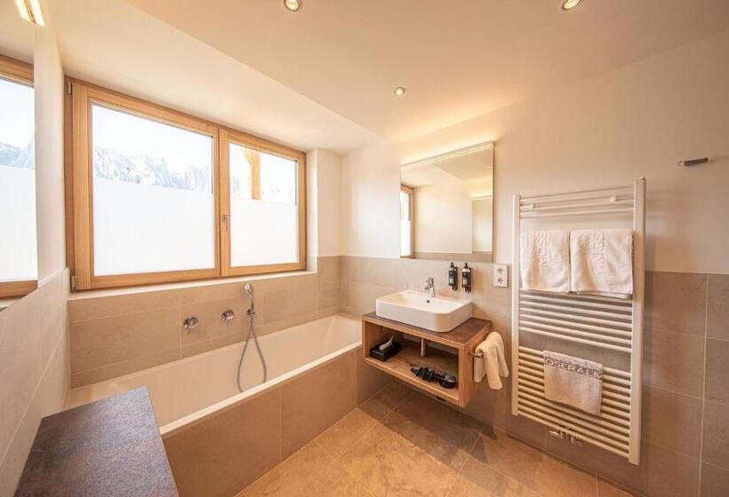 Люкс 2 Спальни, Moseralm Dolomiti Spa Resort