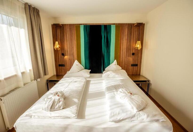 Люкс Вид на Сад, Moseralm Dolomiti Spa Resort