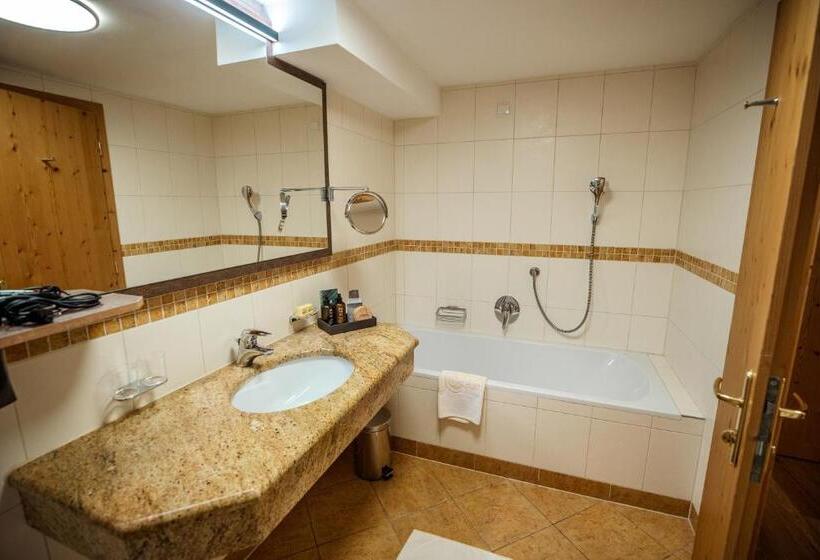 Люкс, Moseralm Dolomiti Spa Resort