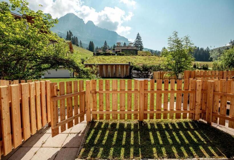 带园景的小型套房, Moseralm Dolomiti Spa Resort