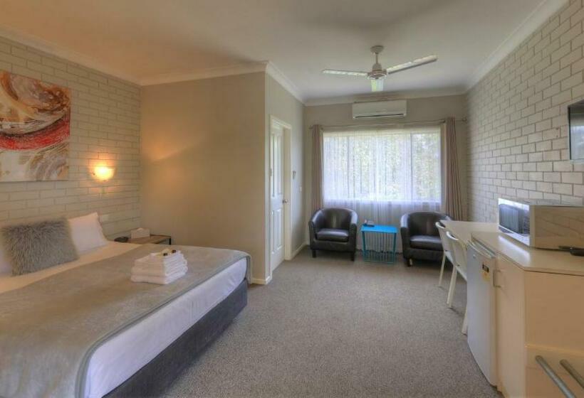Номер Стандарт, Hilldrop Motor Inn