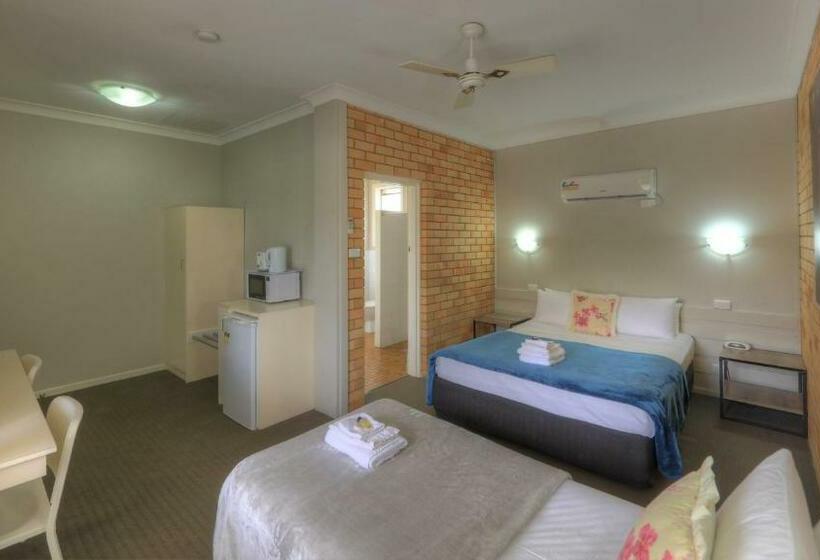 Номер Стандарт, Hilldrop Motor Inn