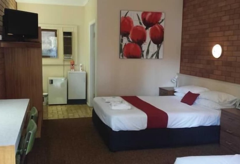 Четырехместный Номер Стандарт, Hilldrop Motor Inn