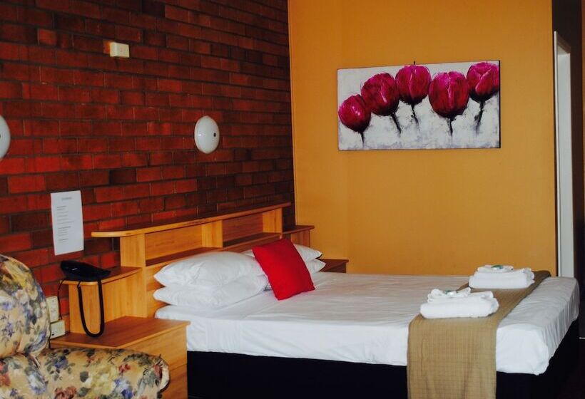 Номер Стандарт, Hilldrop Motor Inn