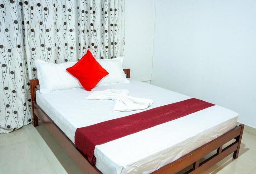 Номер Стандарт, Udawalawe Elegant Hostel