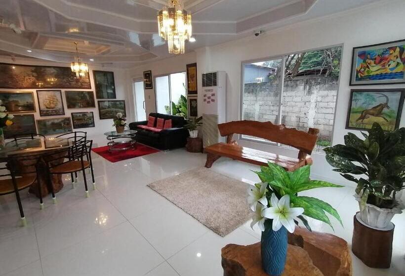اتاق استاندارد, Sillero Painting Gallery And Hostel