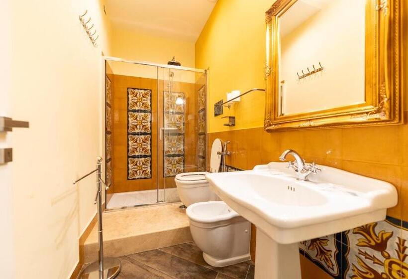 آپارتمان 1 خوابه, Plebiscito Rooms