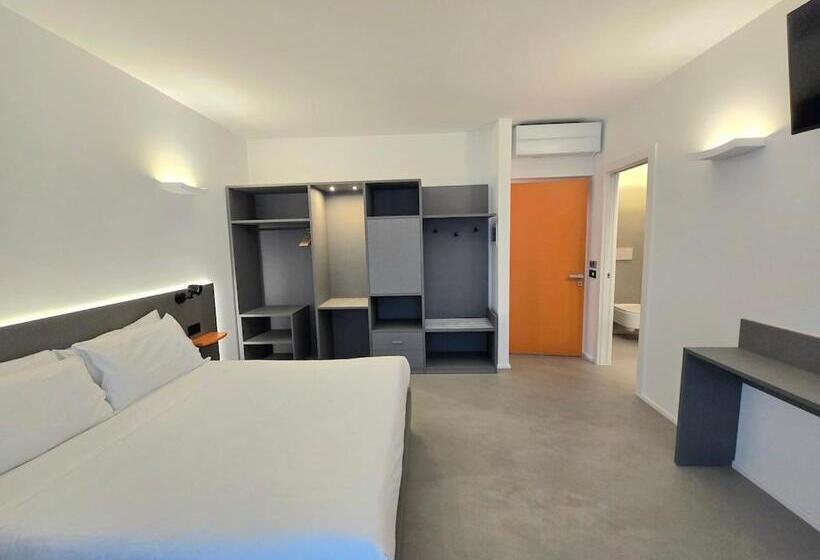 اتاق سوپریور, A&a Rooms
