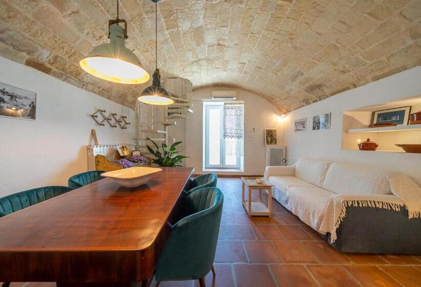 1 Bedroom Deluxe Apartment Sea View, Palazzo De Mori