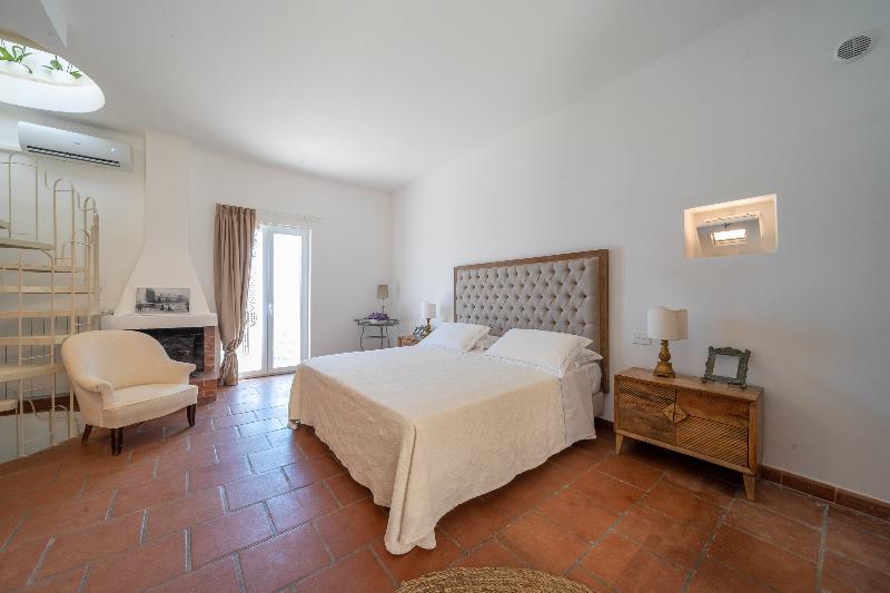 1 Bedroom Deluxe Apartment Sea View, Palazzo De Mori