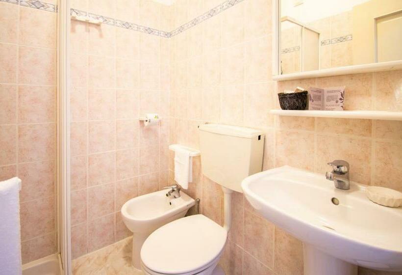 اتاق استاندارد یک نفره, Villa Giada