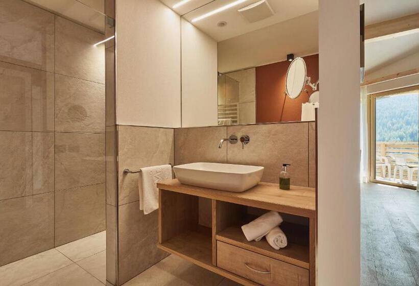 غرفة كومفورت, Mountain Hotel Mezdì