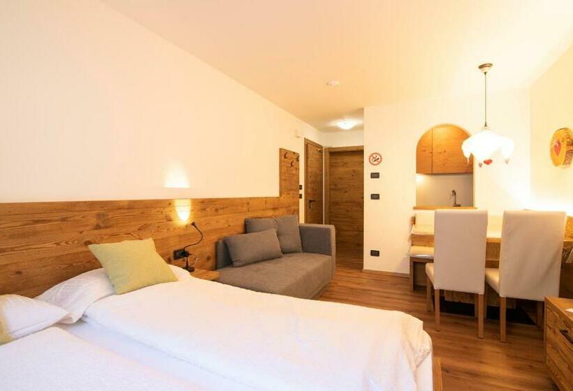标准工作室, Residence Montebel