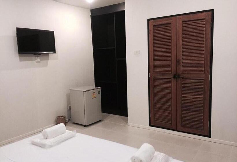 Standard Room, แอทชฎา เชียงใหม่ @shada Chiang Mai