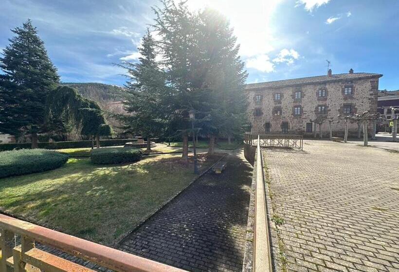 Номер Стандарт Четырехместный Совместный Санузел, Albergue Real Fabrica De Ezcaray