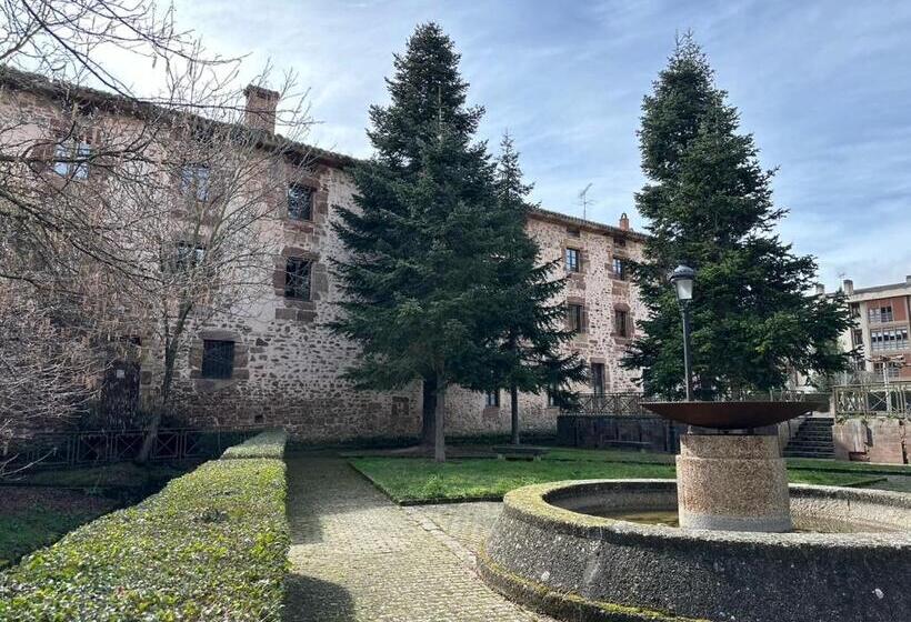 Трехместный Номер Стандарт Совместная Ванная, Albergue Real Fabrica De Ezcaray