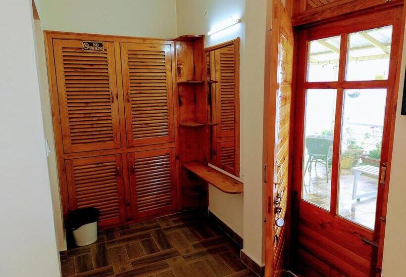 Номер Deluxe с Балконом, Erm   Luxury Boutique Stay