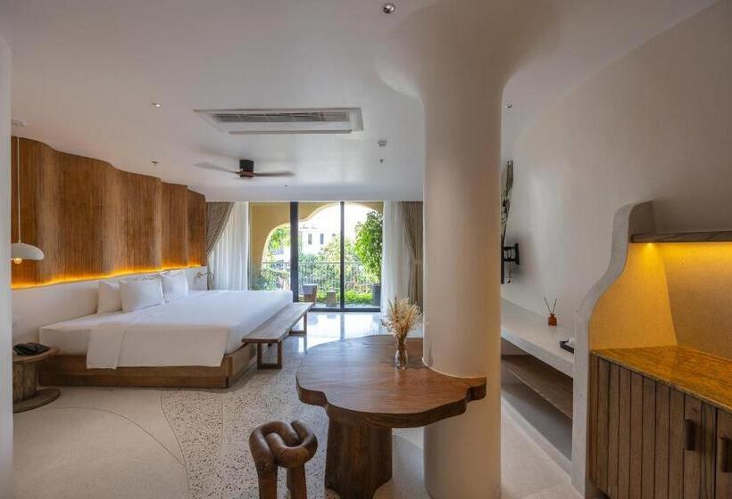 سوئیت با بالکن, Saha Casa Boutique Hotel Da Nang