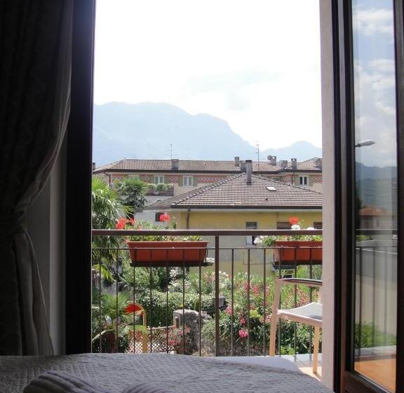 베이직 룸 더블 침대, Sk Active Hotel   Ex Garni Hotello