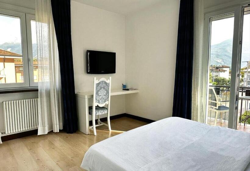 디럭스 룸, Sk Active Hotel   Ex Garni Hotello