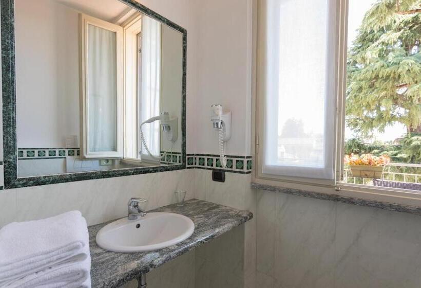 غرفة ديلوكس ذات إطلالة, Dei Tigli