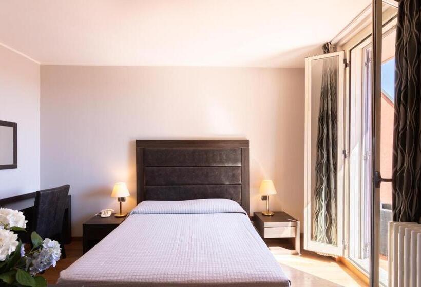 غرفة ديلوكس ذات إطلالة, Dei Tigli