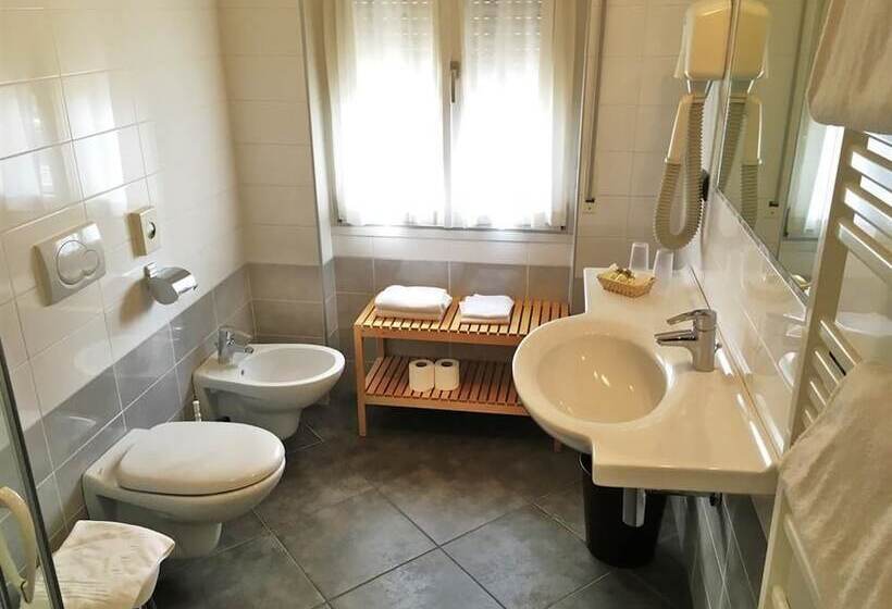 バルコニー付きスタンダードトリプルルーム, Villa Franca