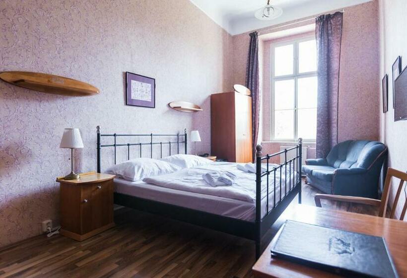 수피리어 룸, Kaštieľ Mojmírovce