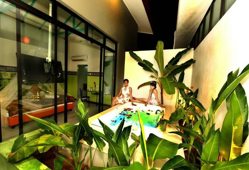 带大床的高级房间, Langit Langi Hotel Port Dickson