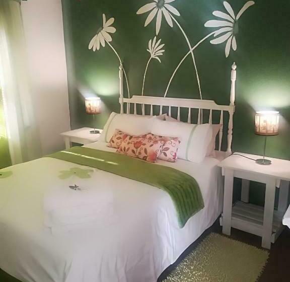 Апартаменты 2 Спальни, Tirzah S B&b And Self Catering