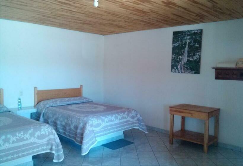 スタンダード４人部屋, Cabañas Los Portales Barrancas Del Cobre
