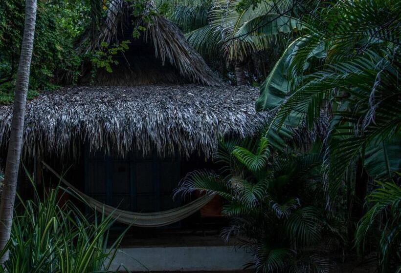 Standard Bungalow, El Alquimista Yoga Spa