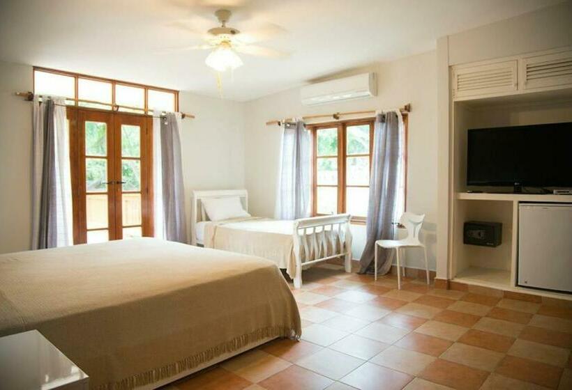 Трехместный Номер Deluxe, Contadora Island Inn