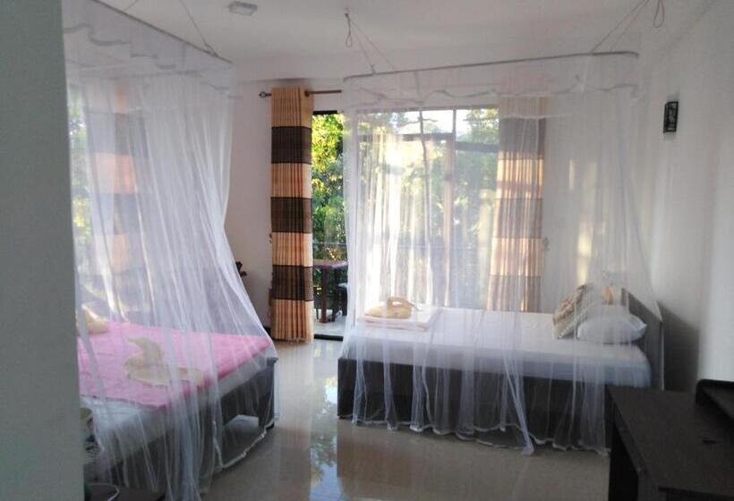Deluxe Room with Balcony, Littleadems View