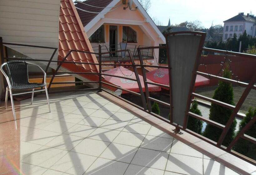 Comfort room with balcony, U Anity