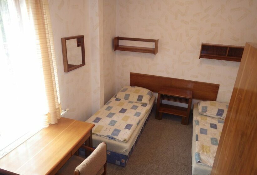 스탠다드 룸 공동 욕실, Chata Labská   špindlerův Mlýn   Hostel